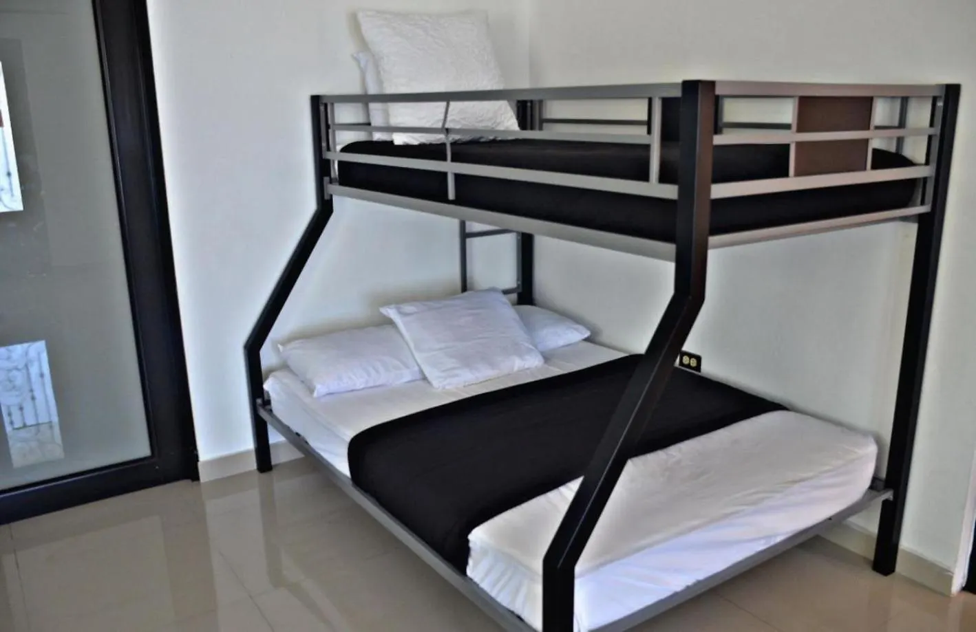 Casa de Férias Hacienda M&B Perfect For Groups, With Pool And Spacious Patio Vega Baja